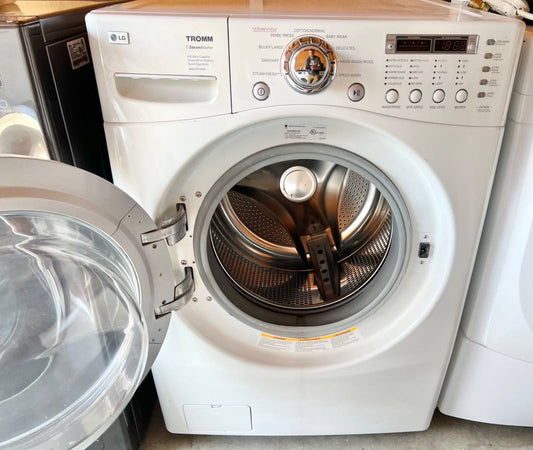 27 INCH LG WM2487HWM TROMM Front Load Washer 4.0 cu. ft. White , Used Condition , 1200 RPM . Direct Drive , Ultra Capacity , Never Rust Stainless Drum , HE , Roller Jets , 9 Washing Programs, 5 Temp Level,Remote Monitor,Stackable,LED,Chrome Rimmer Door