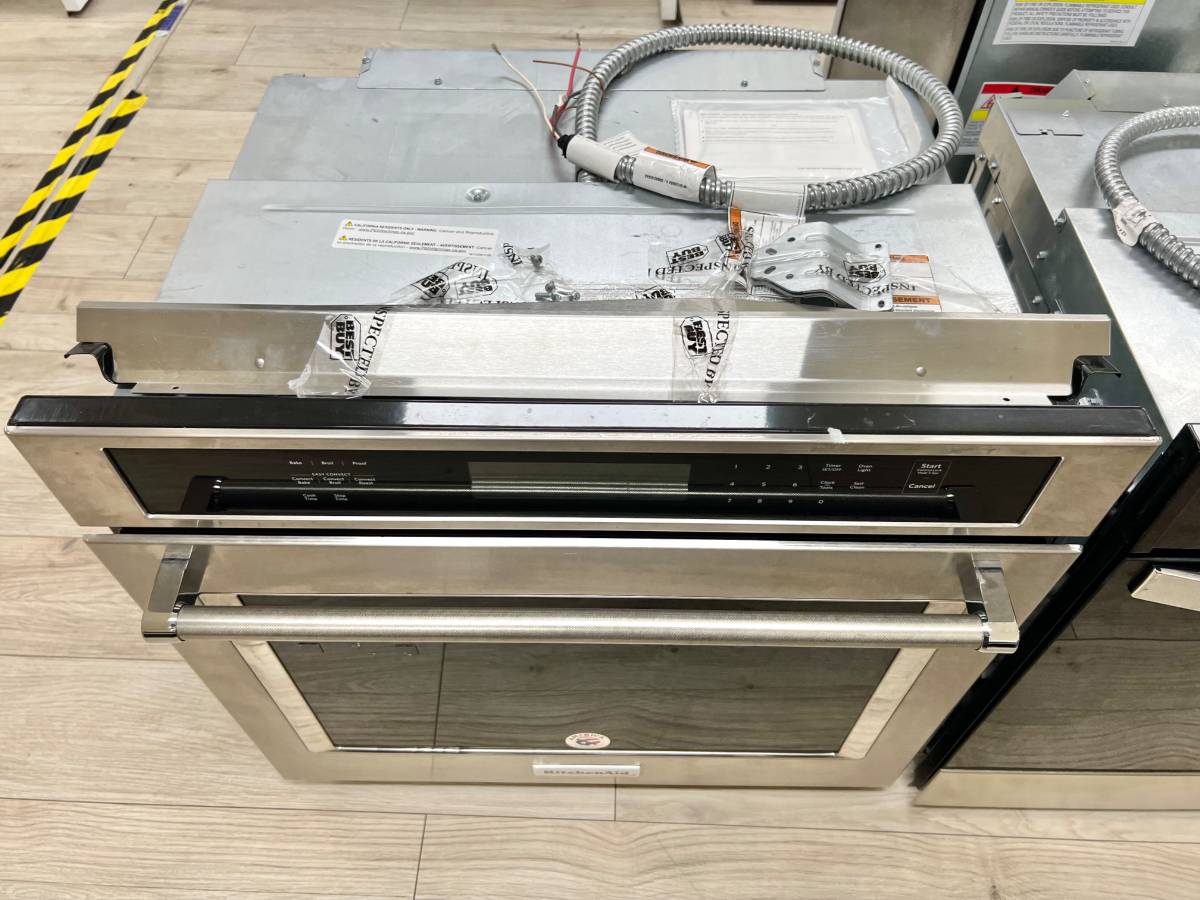 30 INCH KitchenAid KOSE500ESS Single Convection Electric Wall Oven New Open Box Stainless Steel * 5 Cu Ft , Even Heat True Convection Oven , ADA Compliant , Self Clean.