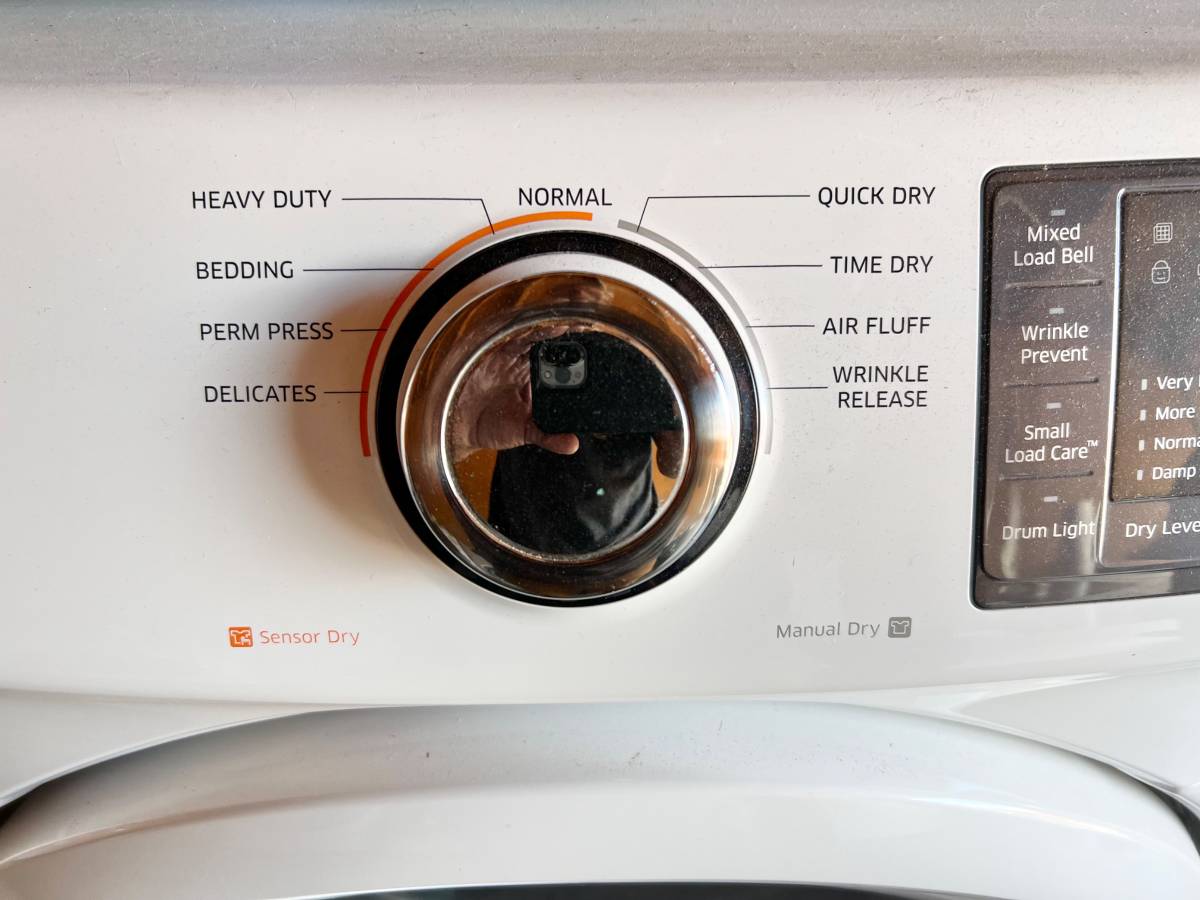 27 INCH Samsung DV42H5000EW Electric Dryer 7.5 cu. ft. White * New Open Box * Wrinkle Care , Vented , Reversible Door,Sensor Dry,Heavy Duty , Drum Light , Smart Care,Used Condition