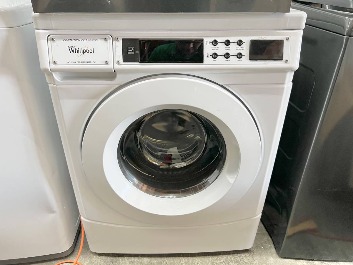 27 INCH Whirlpool COMMERCIAL GRADE Front Load Washer CHW9160GW New Open Box 3.1 Cu. Ft., Commercial-Grade Cabinet, Powerful Drive System, 3 Wash Cycles, Super Cycle, UL, ENERGY STAR, White * New Open Box *