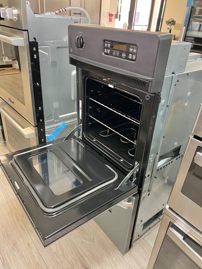 24 INCH GE JRP28SKSS Double Electric Wall Oven * New Open Box * Stainless Steel , Self Clean , Foamless Glass Doors, Interior Oven Light , Electronic Controls ,  Sabbath ,