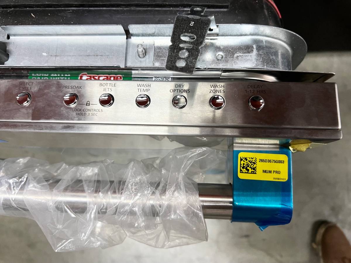 24 Inch GE Monogram Statement Series ZDT925SPNSS Dishwasher * NEW * Open Box Stainless Steel