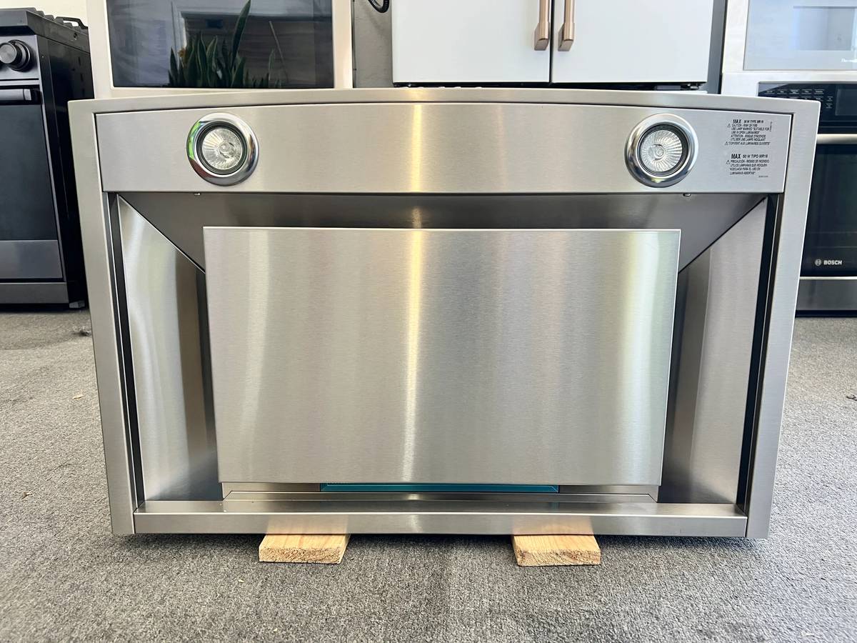 30 INCH GE Monogram ZVW8301SWSS Wall Mount Chimney Range Hood 4-Speed 400 CFM Blower, Halogen, Recirculating-Ready Design Dishwasher-Safe Filters * New Open Box * Stainless Steel