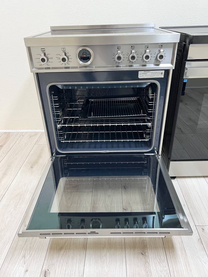 30 INCH Bertazzoni Professional PROF304INSXT Electric INDUCTION Range 4 Heating Zones, 4.6 cu. ft. , Pyrolytic Self Clean, Electric Broiler, Dual Convection Fans, Smooth-Glide Telescopic Rack, Soft-Close Door, Food Probe Stainless Steel