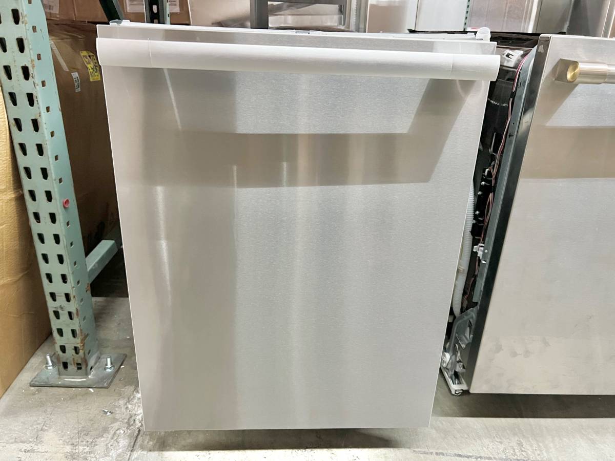 24 INCH Miele G 5000 Series G5056SCVI Fully Integrated Dishwasher Original Cutlery Tray, 44 dBA, Sanitize, PureLine Handle, Energy Star Stainless Steel Panels Included * New Open Boxn PANEL READY