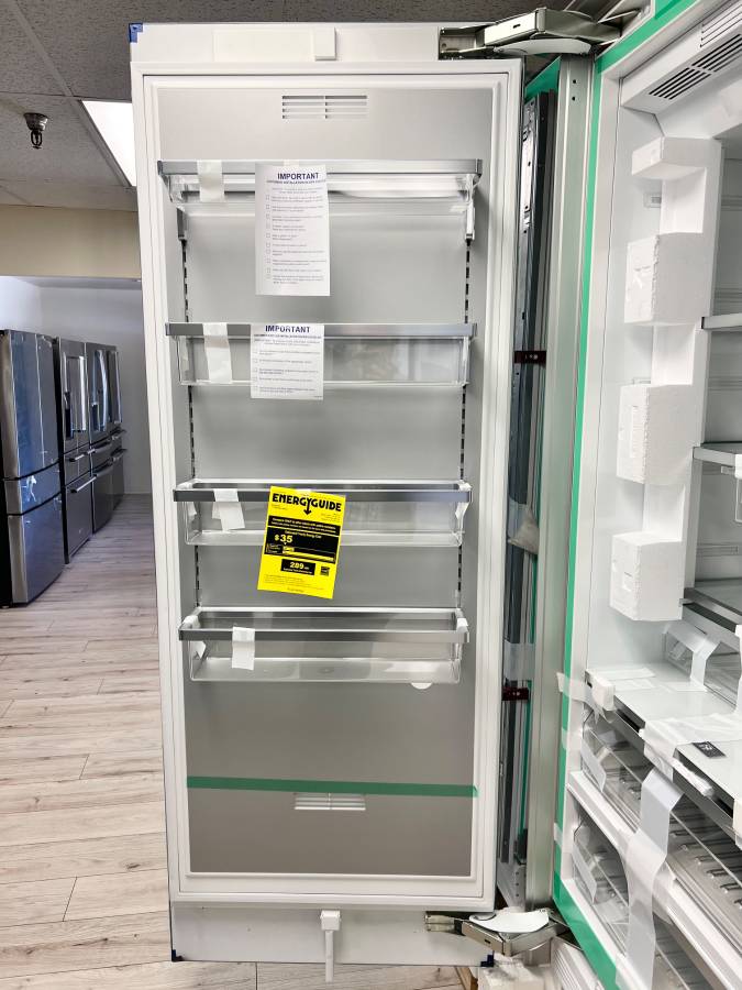 30 INCH Miele BUILT IN K2811SF Refrigerator Column ,ENERGY STAR * New Open Box * 16.8 Cu. Ft. Capacity, WIFI, Push 2 open, MaxLoad Hinge, Sabbath, Active AirClean Filter, ENERGY STAR Stainless Steel, Left Hinge .