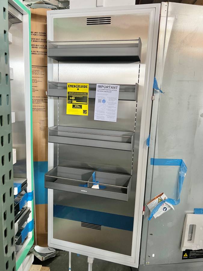 30 INCH Gaggenau Vario 400 Series RC472705 Panel Ready Smart All Refrigeration Column 16.8 cu. ft., Charcoal Air Filter, Automatic Defrosting, No-Frost, TFT Touch Display, Star-K ENERGY STAR New Open Box