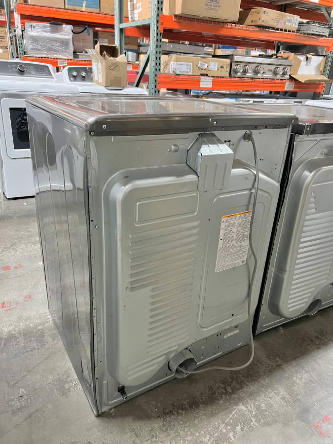 29 INCH LG Turbo Steam Series  DLGX9001V Gas Smart Dryer 9.0 Cu. Ft., Turbo Steam, Thin Q, Flow Sense Duct Clogging Indicator, Never Rust Stainless Steel Drum, Sensor Dry, 14 Dryer Programs, Child Lock, CSA Graphite Steel * New Open Box