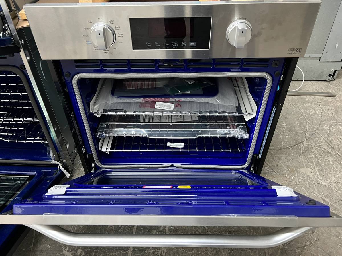 30 INCH LG Studio Smart Single Wall Oven LSWS307ST , Convection Cooking , Gliding Rack System,, Hidden Bake, Self Cleaning, * New Open Box * Wi-Fi, 4.7 cu. ft. Stainless Steel