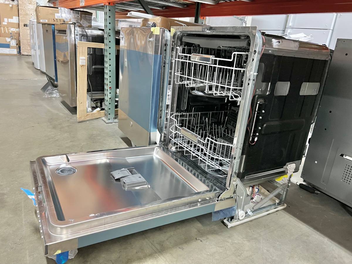 24 Inch GE Monogram Statement Series ZDT925SPNSS Dishwasher * NEW * Open Box Stainless Steel