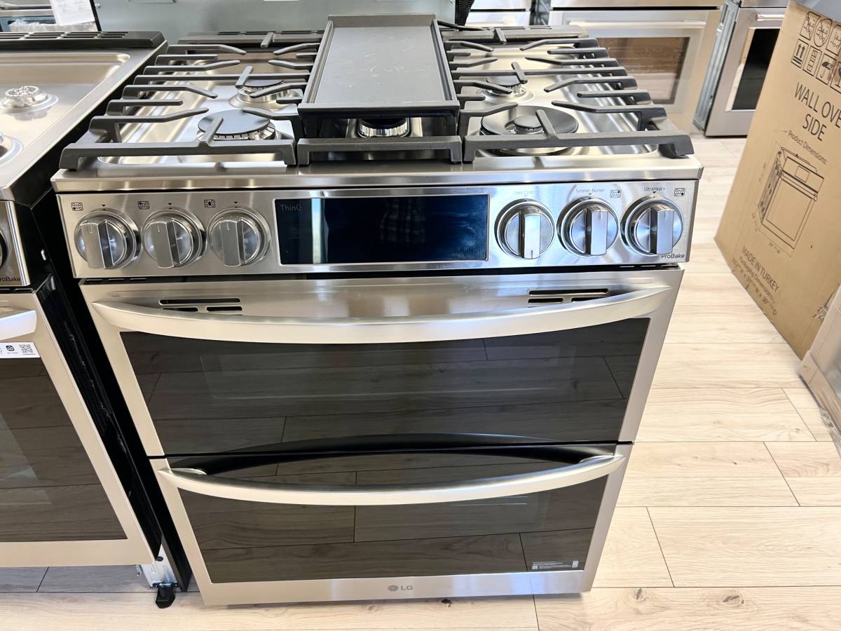 30 INCH LG LTGL6937F Slide-In Gas Range 5 Burners, Double Oven. * New Open Box ProBake Convection, Air Fry, EasyClean, SmoothTouch Glass Controls, WideView Window, Wi-Fi Connectivity, ThinQ Technology , UltraHeat Burner Print Proof Stainless Steel .