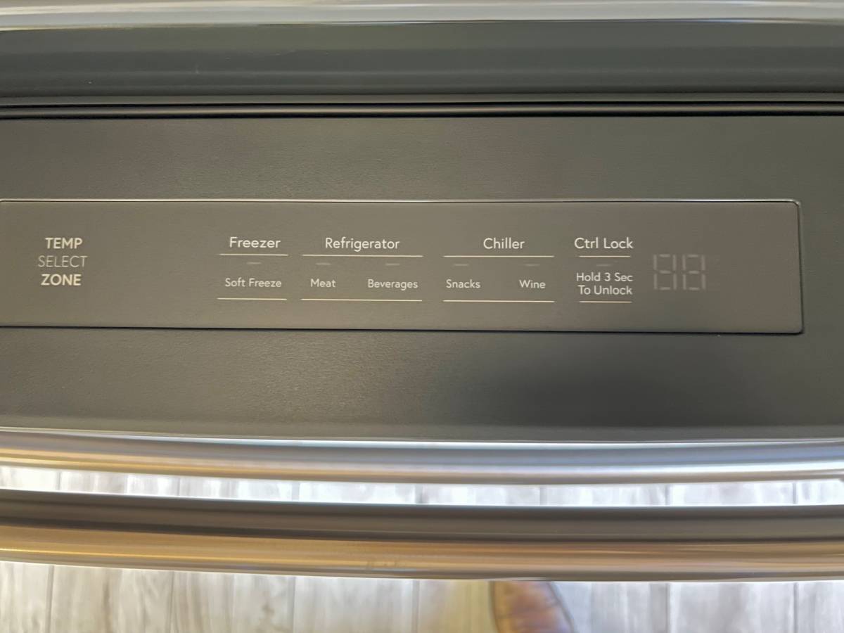 36 INCH GE Cafe CXE22DP3PD1  * New Open Box *. Counter Depth 4-Door French Door Smart Refrigerator  22.3 Cu. Ft. Hands-Free Autofill, Humidity Control System,  Convertible Drawer, BRASS Handles Wi-Fi, ENERGY STAR Matte Black .