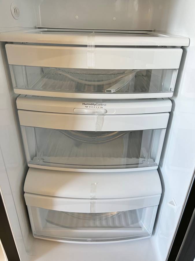 36 INCH GE GZS22IYNYHFS Counter Depth Side by Side Freestanding Refrigerator * New Open Box * 21.8 Cu. Ft. , Showcase LED Lighting, External Filtered Water Dispenser , Ice Dispenser AHAM Fingerprint Resistant Stainless Steel .