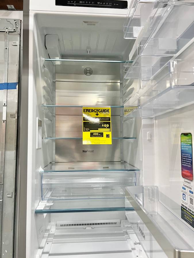 24 INCH Bosch 800 Series B24CB80ESS Freestanding Refrigerator Freezer * New Open Box * Counter Depth Freestanding Bottom Freezer Smart Refrigerator 12.8 cu. ft.  Ice Maker, Internal Water Dispenser , Stainless Steel