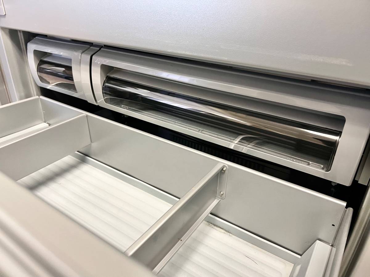 42 INCH KitchenAid KBFN502ESS Built-In French Door Refrigerator * NEW OPEN BOX * 24.2 cu. ft. Capacity, 4 Glass Shelves, Preserva Food Care System, Automatic Ice Maker, Platinum Interior, LED, Door Open Alarm, Sabbath Mode, ENERGY STAR Stainless Steel