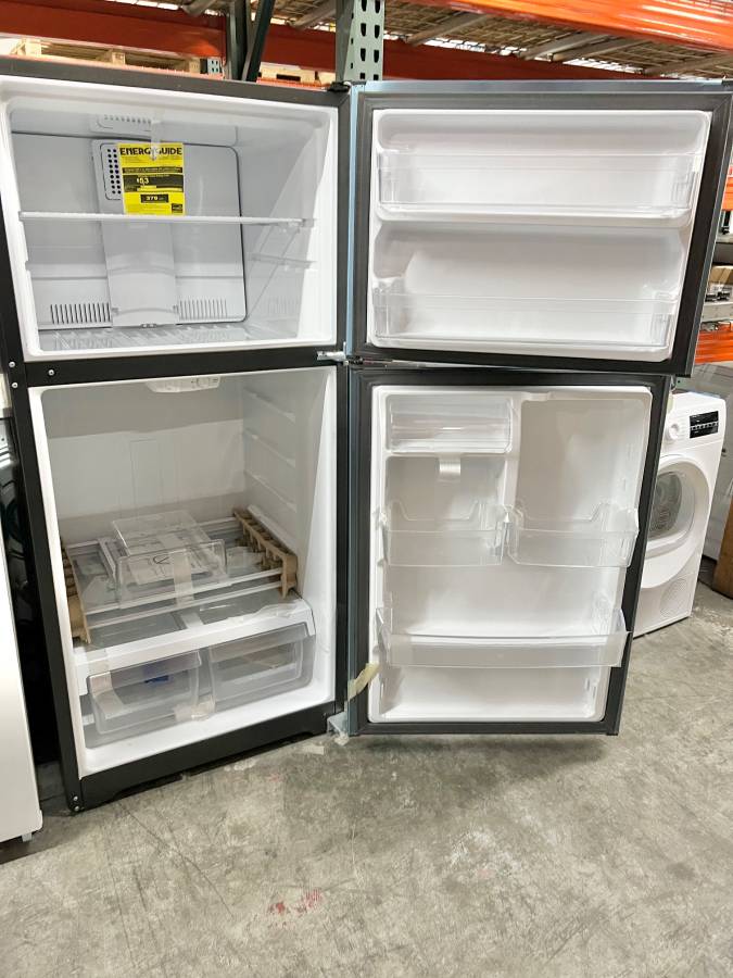 30 INCH GE GTE19JSNRSS Top Freezer Refrigerator 19.2 Cu. Ft., Reversible Hinges, Adjustable Full-Width Glass Shelves, * New Open Box * Energy Star, Sabbath, ADA Compliant, Stainless Steel