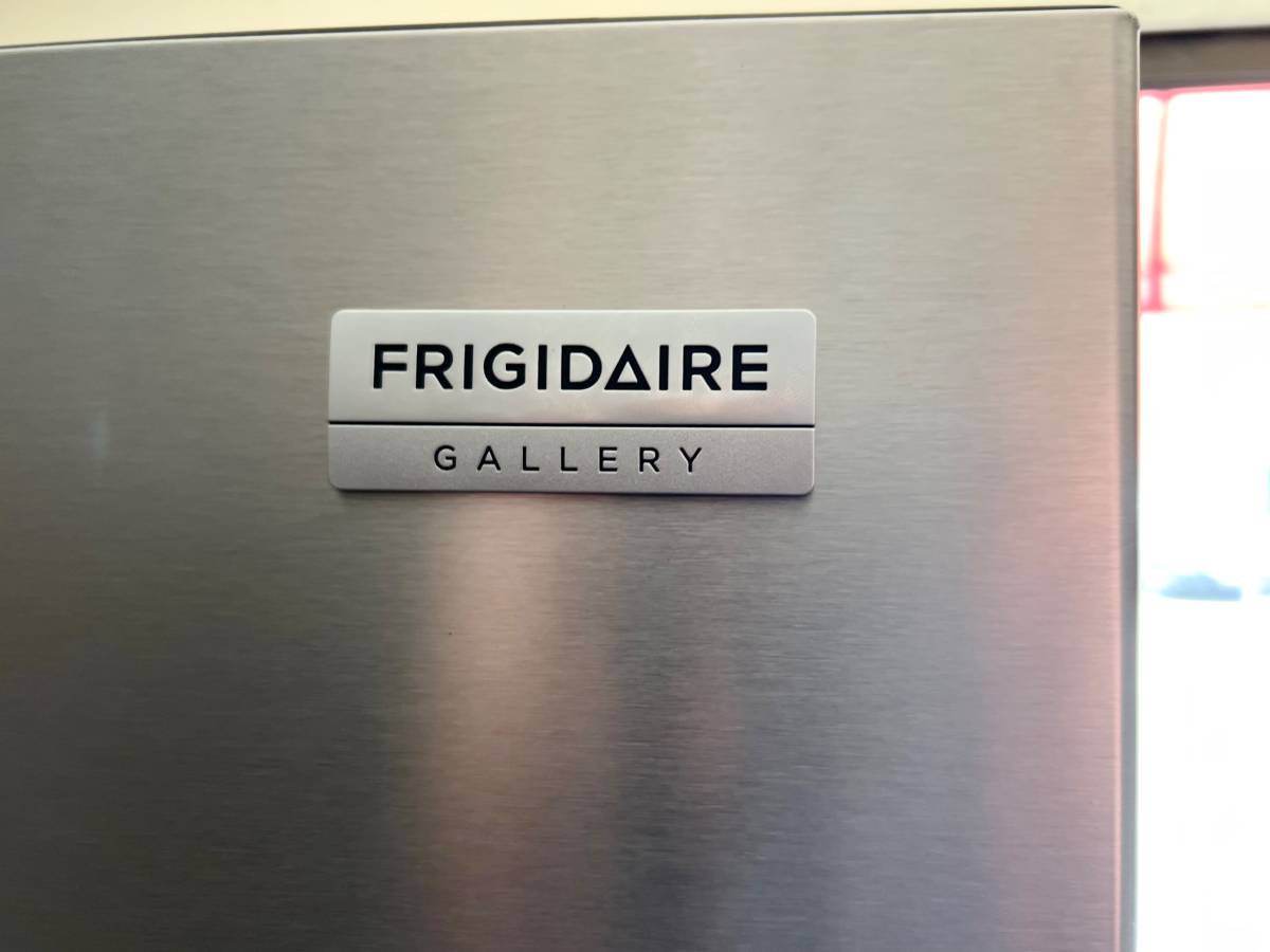 36 INCH Frigidaire GRFS2853AFA French Door Refrigerator * New Open Box 27.8 CU Ft , Gallon Door Bins, Crispers , Dual Ice Maker , PurePour Water Filter , PureAir Ultra II Air Filter , Energy Star Certified , Stainless Steel .