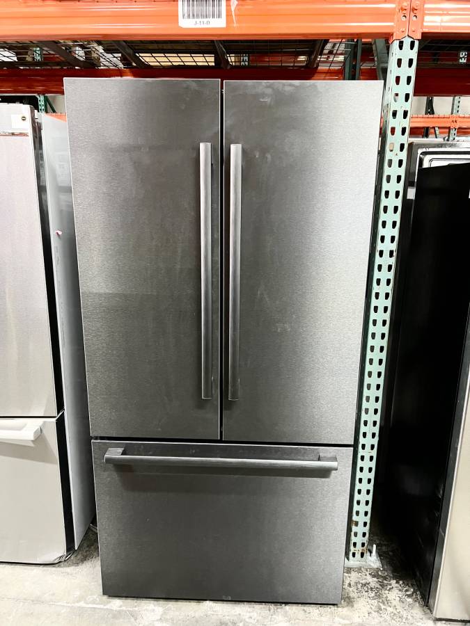 36 INCH Bosch 800 Series B36CT80SNB Smart Counter Depth French Door Refrigerator 21 Cu. Ft., Wi-Fi, Ice Maker, Touch Control Panel, LED, Dual Evaporators, ENERGY STAR Black Stainless, Used Condition