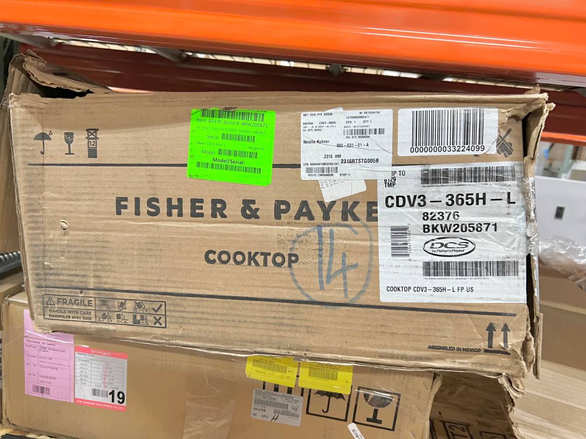 36 INCH Fisher & Paykel Series 9 Professional Series CDV3365HL Gas Cooktop LP 5 Sealed Dual Flow Burners, Self-Locating Continuous Grates, LED Halo Control Dials, ADA Liquid Propane , New Open Box
