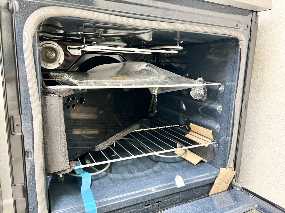 24 INCH GE JAS640RMSS Electric Range Smooth Glasstop * New Open Box * Freestanding Electric Range 4 Elements, Glasstop, Stainless Steel