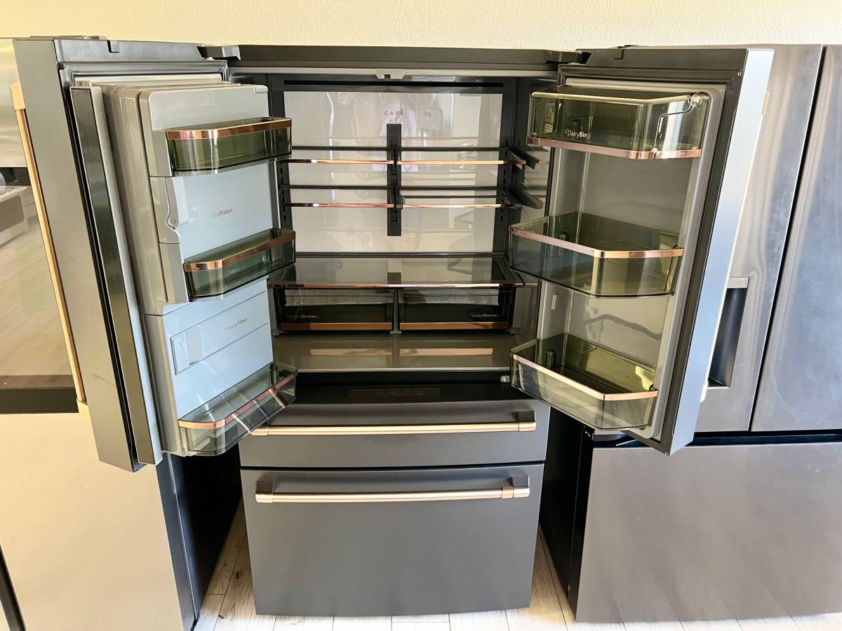 36 INCH GE Cafe CXE22DP3PD1  * New Open Box *. Counter Depth 4-Door French Door Smart Refrigerator  22.3 Cu. Ft. Hands-Free Autofill, Humidity Control System,  Convertible Drawer, BRASS Handles Wi-Fi, ENERGY STAR Matte Black .