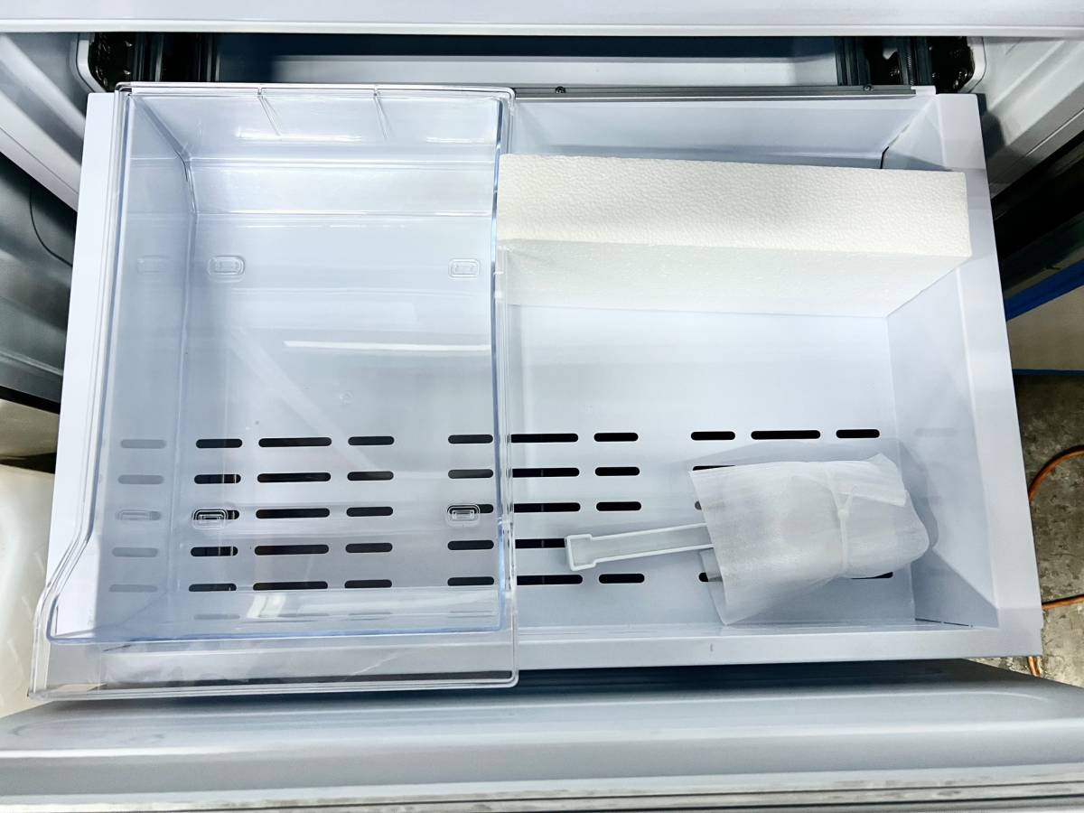 30 INCH Bertazzoni REF30BMBZPNV Panel Ready Built In Refrigerator * New Open Box * 84 Inch Bottom Freezer , Ice Maker , Internal Water, LED Touch, ADA Approved, Energy Star
