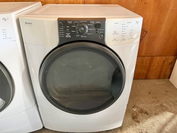 27 Inch Kenmore Elite Front Load Washer Gas Dryer Set , White Used Condition