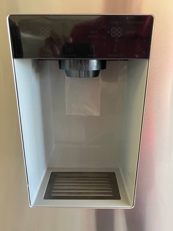 36 INCH Bosch 100 Series B36FD10ENS Freestanding French Door Bottom Mount Smart Refrigerator 26 Cu. Ft. Total, Ice Water Dispenser, Quick Ice Pro, Water Filter, Bottle Fill, Anti-Fingerprint, Sabbath Mode ENERGY STAR