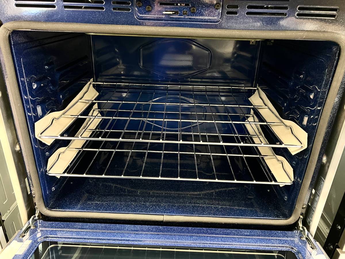 30 INCH Samsung NV51T5511DG Double Wall Oven Black Stainless Steel 10.2 Cu Ft , Wi-Fi , Steam , Self Clean , Broiler , Proofing , Warming Mode, Child Lock , Sabbath Mode, Fingerprint Resistant Black * New Open Box *