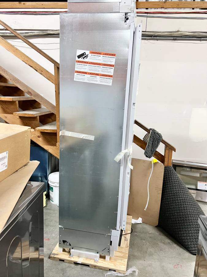 30 INCH GE Monogram ZIR301NPNII BUILT IN Panel Ready Column Refrigerator NEW * Open Box * Smart Refrigerator Panel Ready , 17.5 Cu Ft, AutoFill Pitcher , LED integrated Shelves , RetroFit Capability , Enhanced Shabbos Mode, Wi-Fi, Water Filtration
