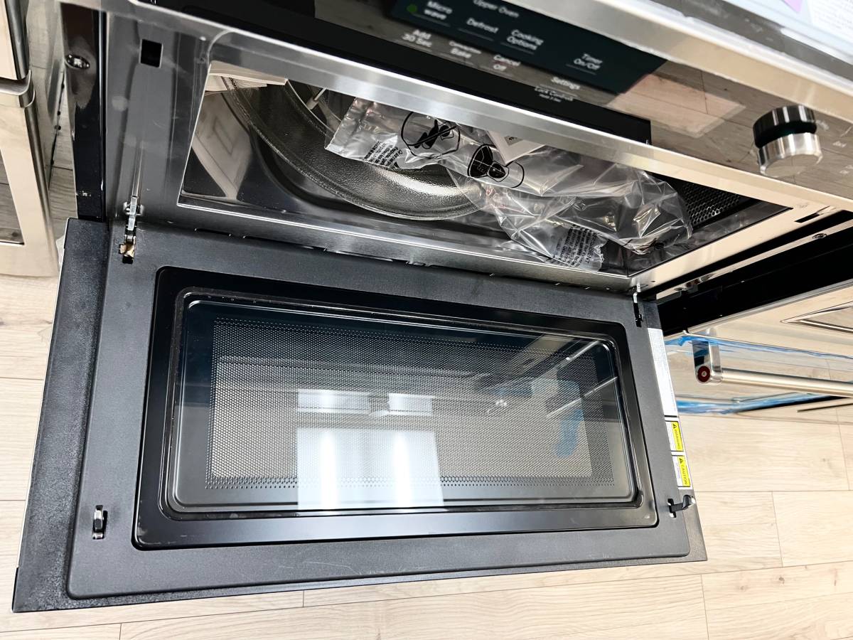 27 INCH GE Profile PK7800SKSS Microwave Combination Wall Oven New * Open Box *