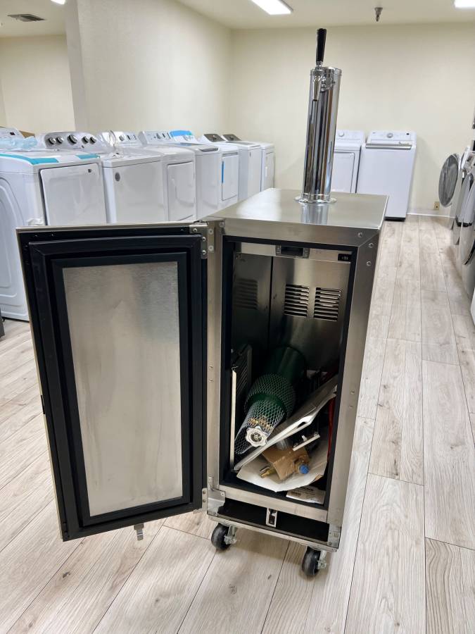 15 INCH Perlick HP15TS31L Built-in Indoor Beer Dispenser Sixth Barrel * New Open Box * 525 BTU Compressor, 650SS, Stainless Steel , Left Hinge