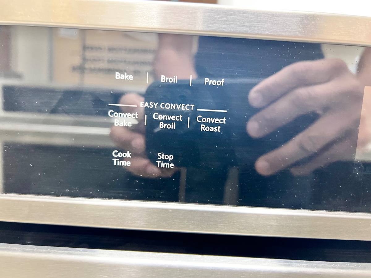 30 INCH KitchenAid KOSE500ESS Single Convection Electric Wall Oven New Open Box Stainless Steel * 5 Cu Ft , Even Heat True Convection Oven , ADA Compliant , Self Clean.
