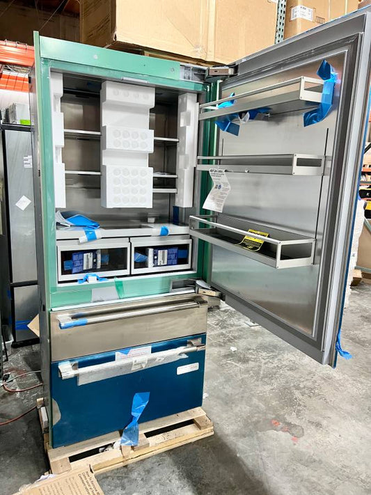 36 INCH Thermador  T36BB120SS Built-In Bottom Mount Smart Refrigerator 19 cu. ft., Therma Flex Drawer, Internal Water Dispenser, and Ice Maker Professional Handle