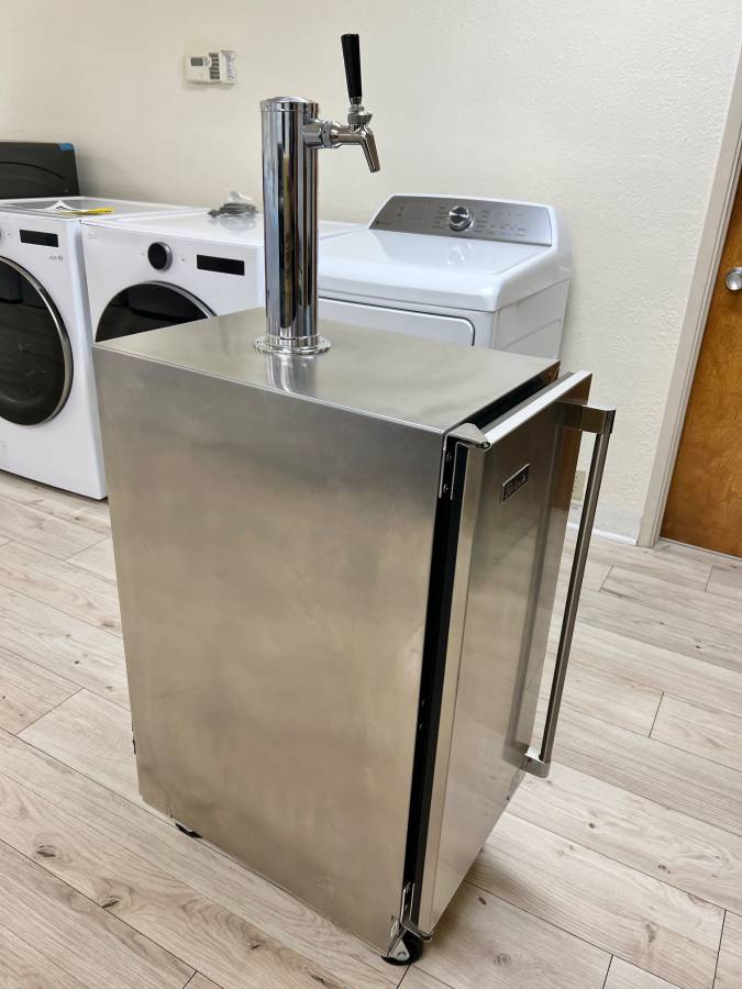 15 INCH Perlick HP15TS31L Built-in Indoor Beer Dispenser Sixth Barrel * New Open Box * 525 BTU Compressor, 650SS, Stainless Steel , Left Hinge
