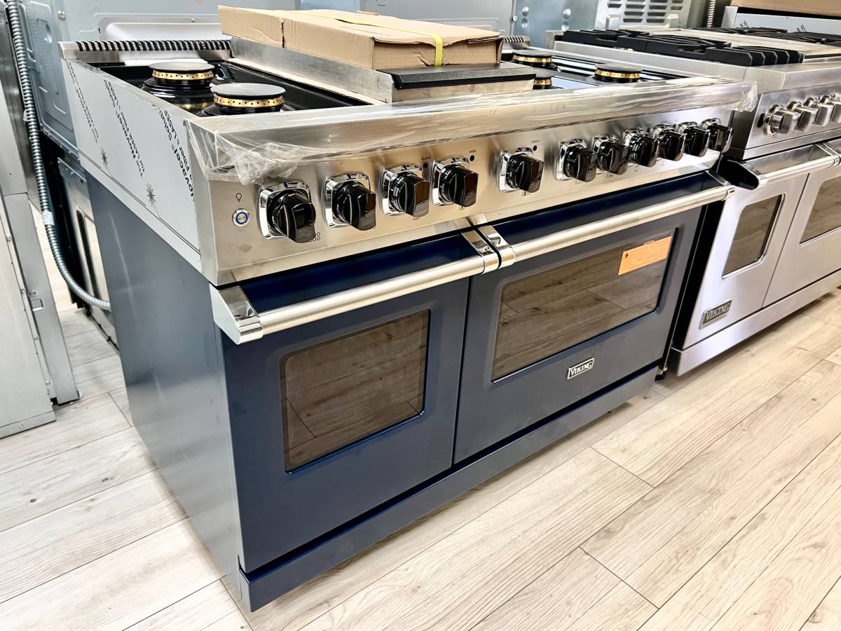 48 INCH Viking 5 Series VDR5486GSB Freestanding Professional Dual Fuel Range 6 Sealed Burners, Double Oven, 7.3 Cu. Ft. Total Capacity, Self-Clean, Vari Simmer Sure Spark Ignition, Griddle Slate Blue, Natural Gas , New Open Box