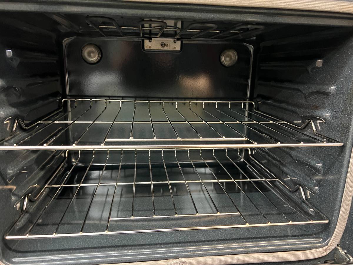 30 INCH Whirlpool WOS51EC0AS Single Wall Oven * New Open Box * Stainless Steel , Self Clean , 5 Cu FT , Under counter or Wall Mount , 40 AMP , 3600 Watts