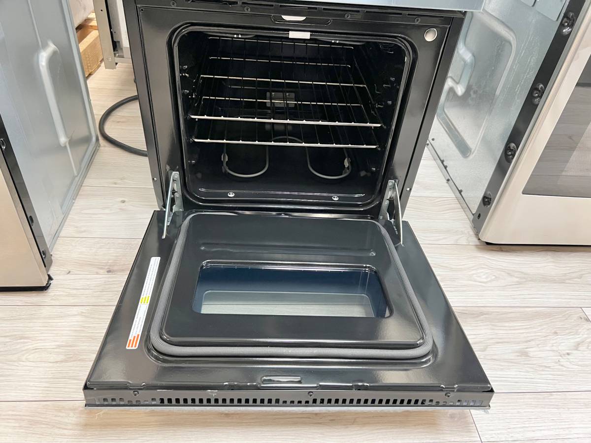 24 INCH GE JRP28SKSS Double Electric Wall Oven * New Open Box * Stainless Steel , Self Clean , Foamless Glass Doors, Interior Oven Light , Electronic Controls ,  Sabbath ,