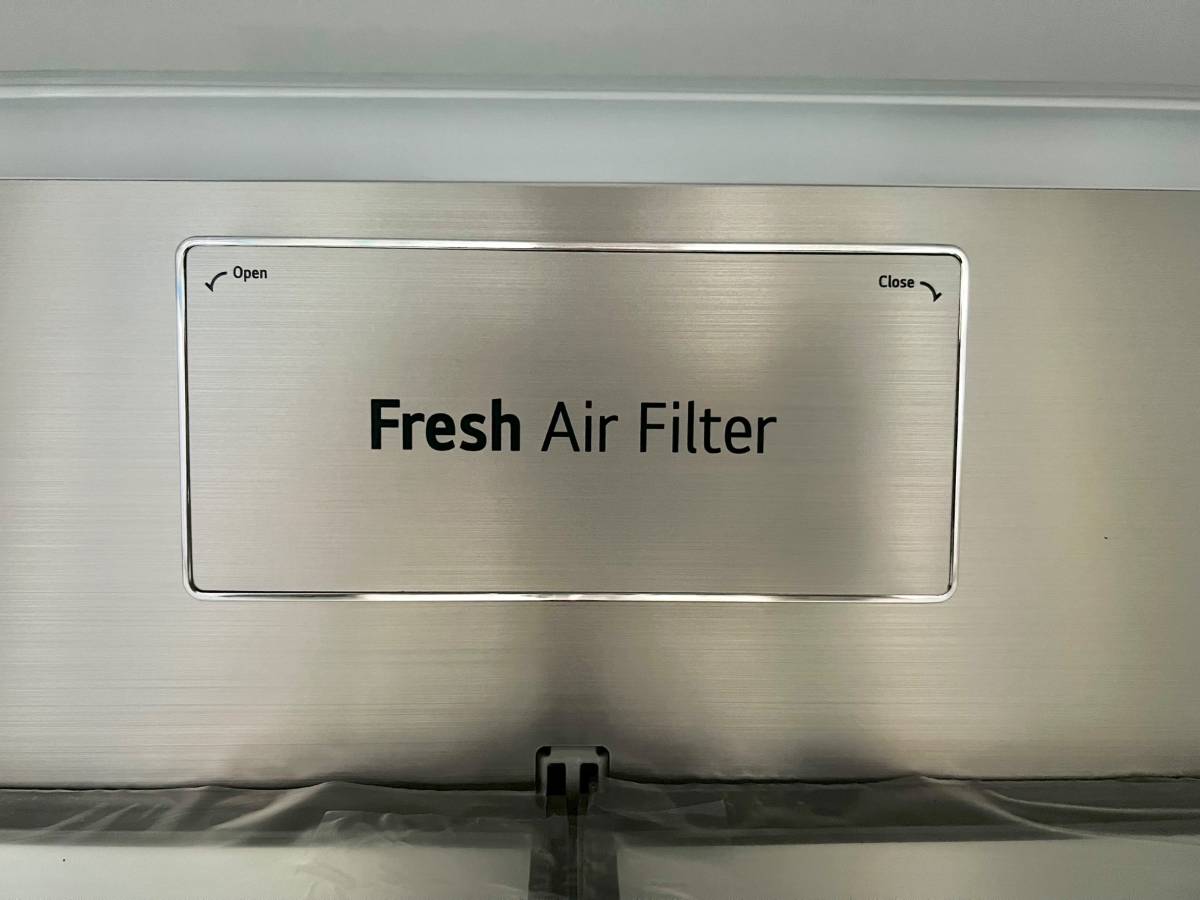 36 INCH LG LRYKC2606S Counter-Depth MAX French Door Refrigerator  Smart  26 Cu. Ft., 4 Split Shelves, UV nano Dispenser, 3 Ice Maker,  ADA , Print Proof Stainless Steel .