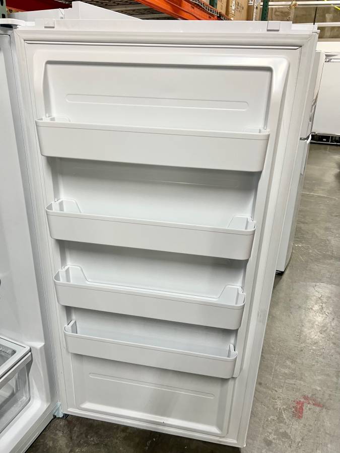 33 INCH Insignia 17 Cu. Ft. Upright Freezer New NSUZ17WH0 White * New Open Box * interior Light , Door Alarm , Garage Ready , CONVERTIBLE to Refrigerator if NEEDED
