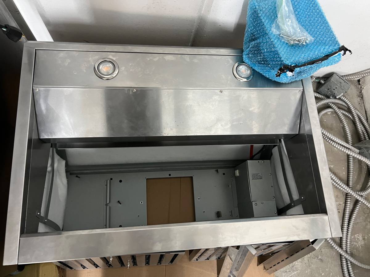 36 INCH KitchenAid KVWC906KSS Commercial-Style Wall Mount Canopy Range Hood with 1170 CFM, LED Lights, New Open Box Baffle Filter * Blower Sold Separately *