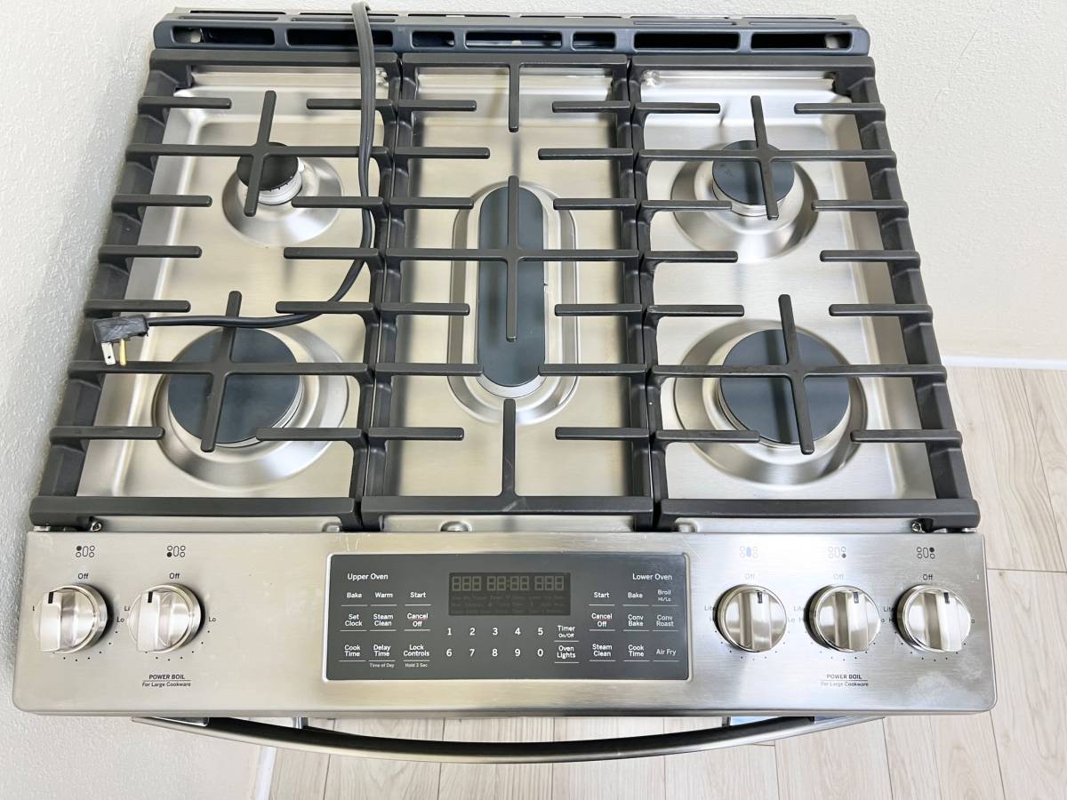 30 INCH GE JGSS86SPSS Slide In Double Oven Gas Range , 5 Sealed Burners, 6.7 Total Oven, Continuous Cast Iron Grate, Integrated Griddle, Steam Clean, ADA * New Open Box *