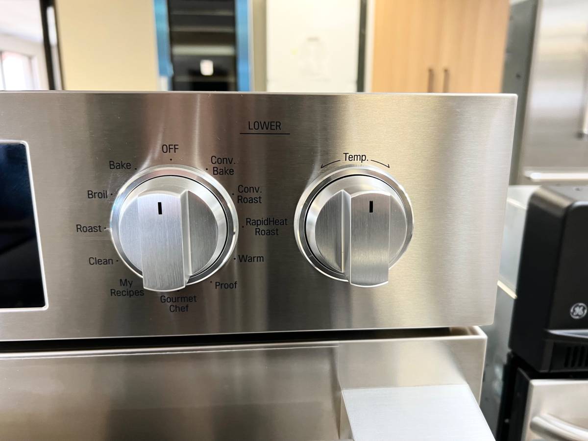 LG Signature Kitchen SKSDV3002S 30 Inch Double Wall Oven Steam * New Open Box * 4.7 cu. ft. LCD Display, Steam Assist, Convection, Flush Installation, Stainless Steel