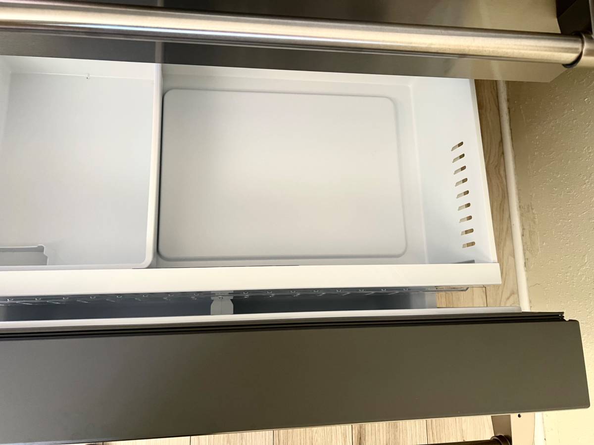 36 INCH Thor Kitchen TRF3601FD Counter Depth French Door Refrigerator * New Open Box  21.6 cu.ft., Ice Water Dispenser, Counter Depth, Triple-Tech Cooling System, Crisper Drawers, Super Freezing and Cooling Function, ENERGY STAR