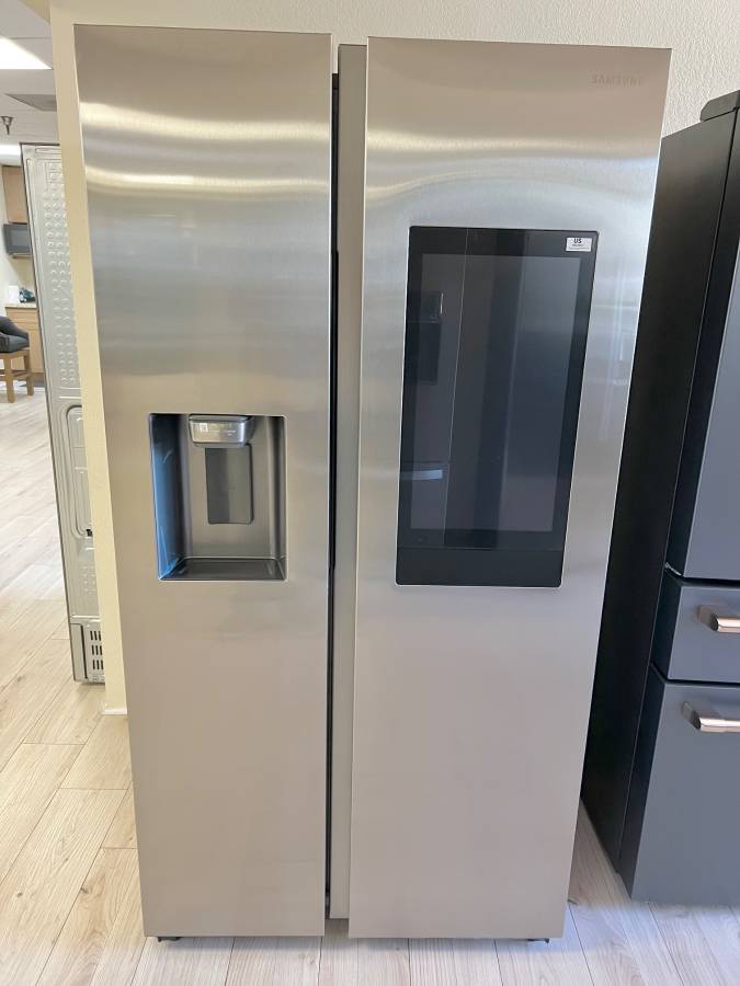 36 INCH Samsung RS27T5561SR Side by Side Refrigerator Family Hub, Alexa Built-In, In-Door Ice Maker, Filtered Water/Ice Dispenser, ENERGY STAR , Fingerprint Resistant Stainless Steel * New Open Box *
