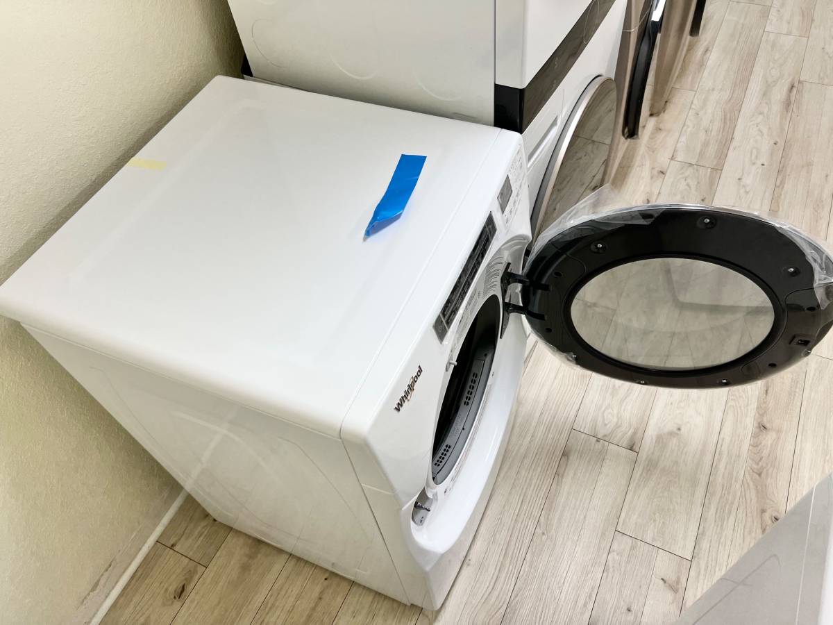 27 INCH Whirlpool WGD8620HW Gas Dryer 7.4 Cu. Ft. Steam * NEW * Open Box 37 Dry Cycles, Steam Refresh Cycle, Sanitize Cycle, Wrinkle Shield Plus Option, ADA Compliant, ENERGY STAR , White .