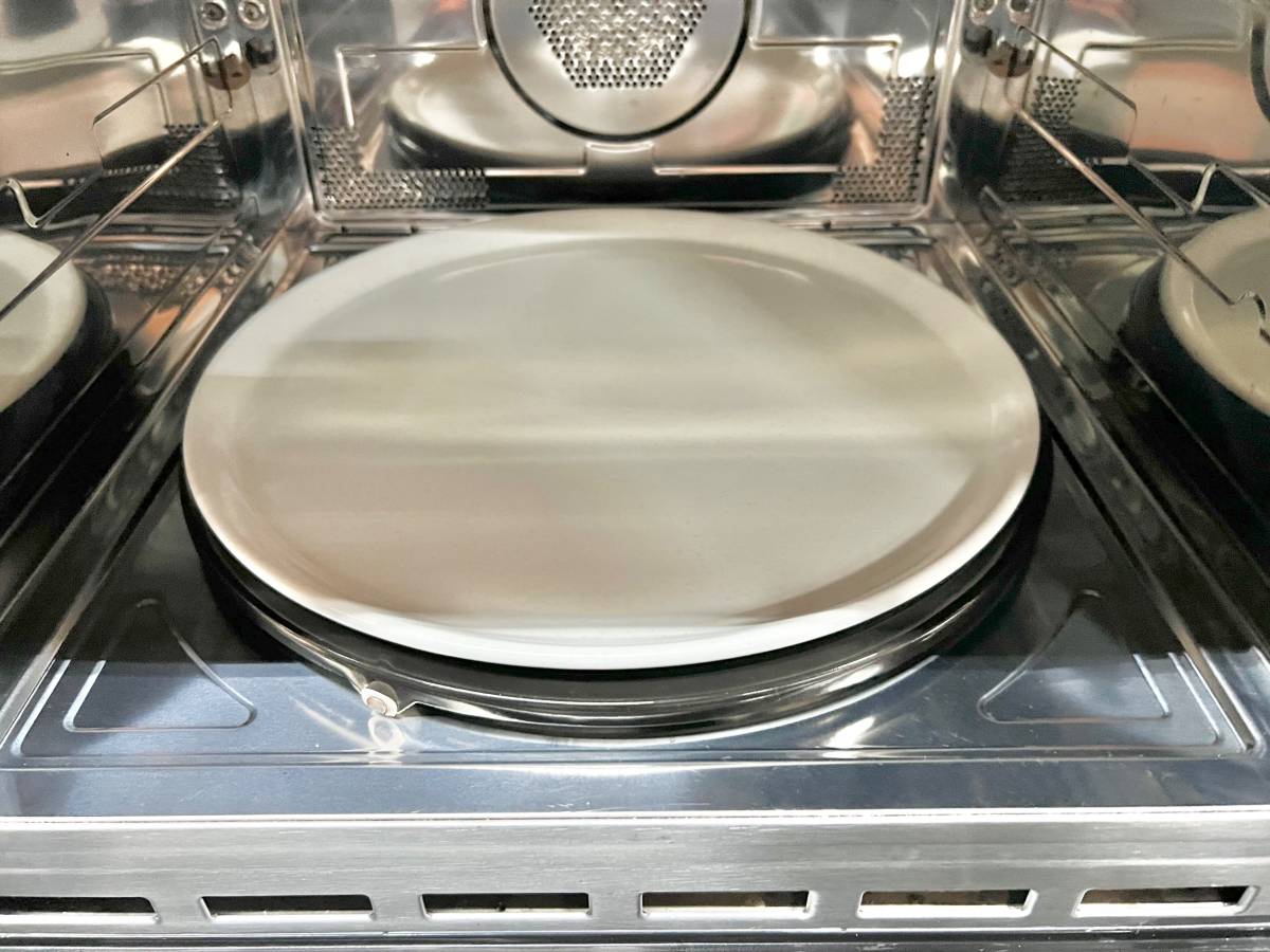 30 INCH Bosch 800 Series HMC80252UC Built In Microwave Speed Oven 1.6 Cu Ft , 2 in 1 Convection Oven Cooking , LED Interior Lights , Flush Installation , Child Lock Safety , Stainless Steel * New Open Box