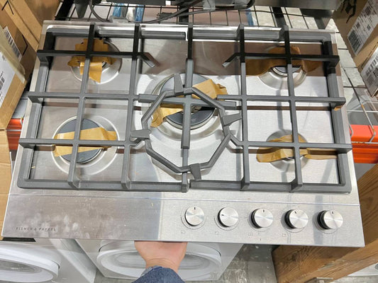 30 INCH Fisher & Paykel Series 7 Contemporary Series  CG305DNGX1N Gas Cooktop with Power Burner, Wok Burner, Simmer Burner, 5 Sealed Burners, Cast Iron Trivets Electronic Ignition Natural Gas , New Open Box