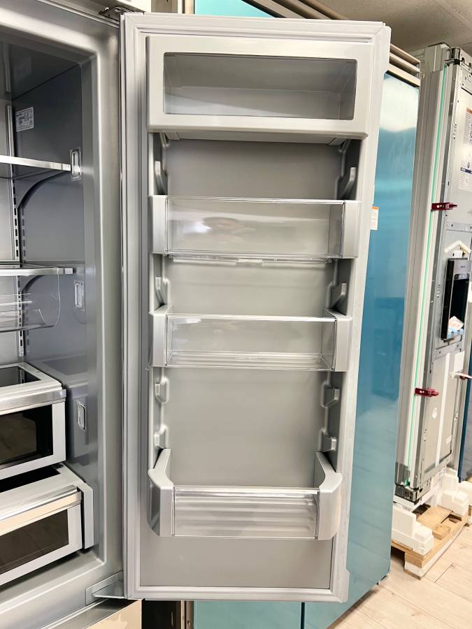 42 INCH KitchenAid KBFN502ESS Built-In French Door Refrigerator * NEW OPEN BOX * 24.2 cu. ft. Capacity, 4 Glass Shelves, Preserva Food Care System, Automatic Ice Maker, Platinum Interior, LED, Door Open Alarm, Sabbath Mode, ENERGY STAR Stainless Steel