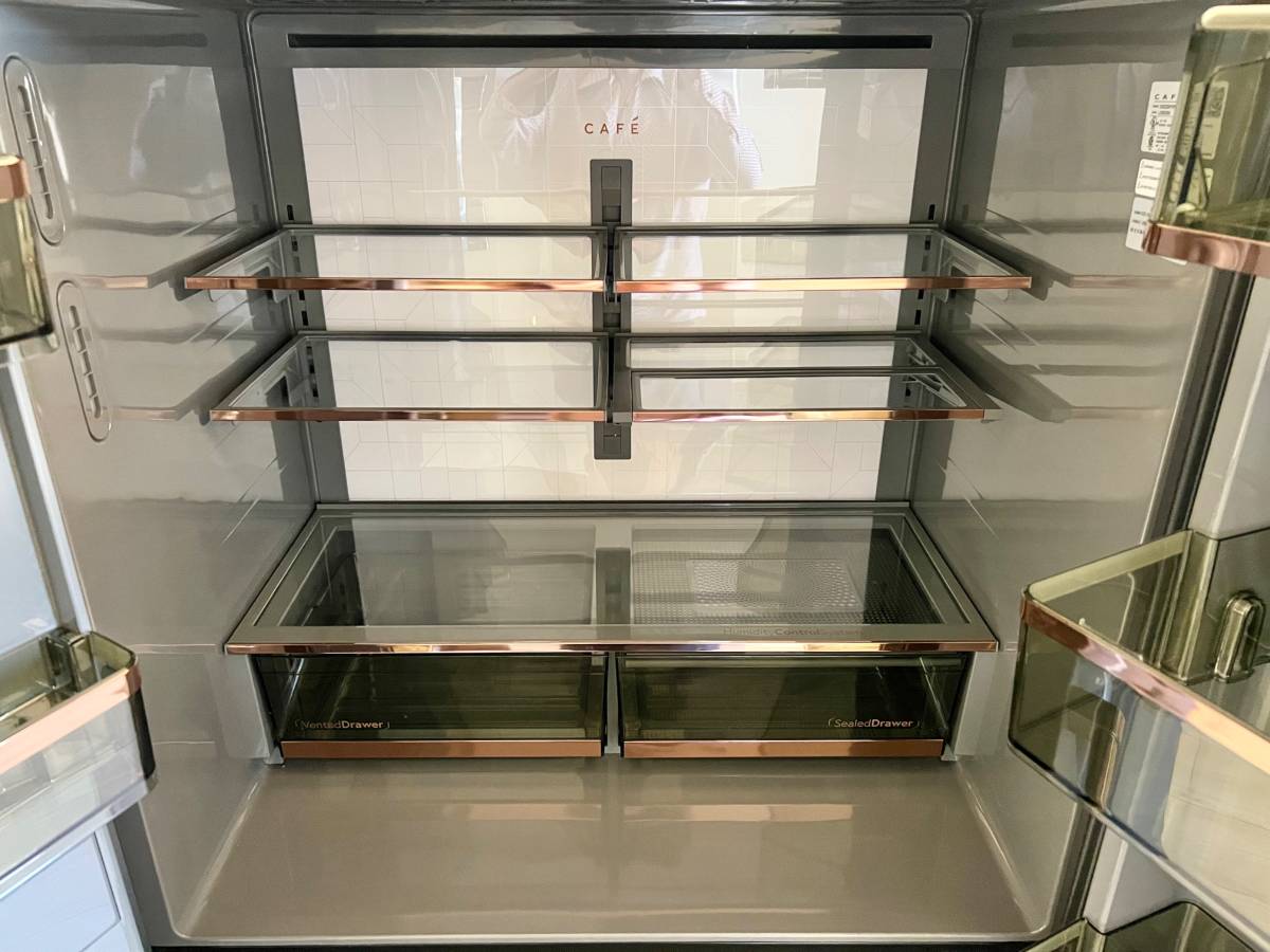 36 INCH GE Cafe CXE22DP3PD1  * New Open Box *. Counter Depth 4-Door French Door Smart Refrigerator  22.3 Cu. Ft. Hands-Free Autofill, Humidity Control System,  Convertible Drawer, BRASS Handles Wi-Fi, ENERGY STAR Matte Black .